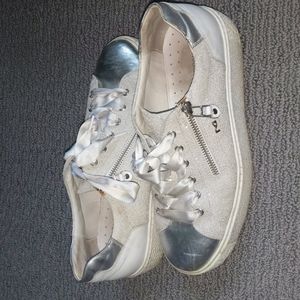 Nero Giardini silver glitter platform zip up